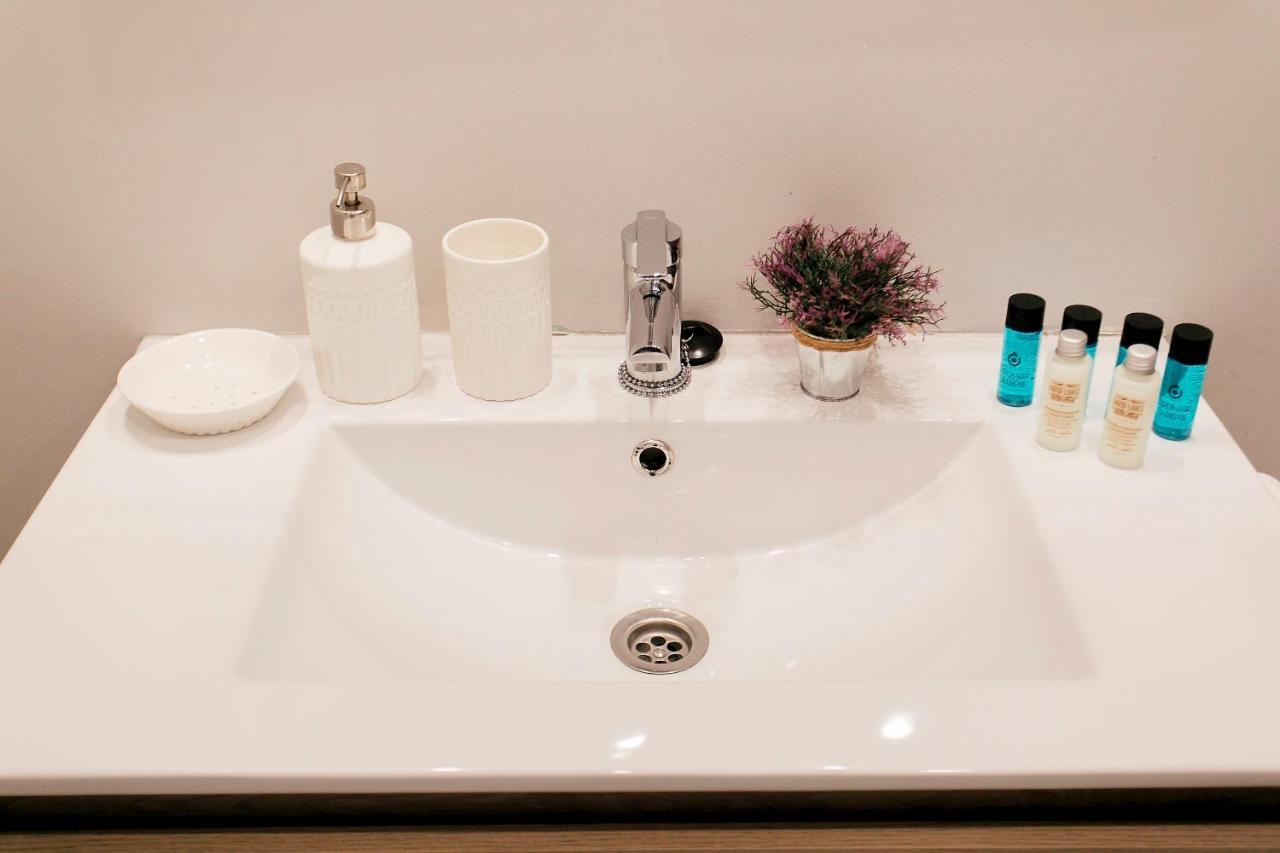 Minty Stay - 3Bd Cathedral Sevilla Bagian luar foto